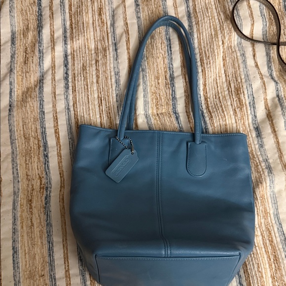 Coach Handbags - Coach ORIGINAL 1996 vintage lunch tote tan gloved leather PERIWINKLE